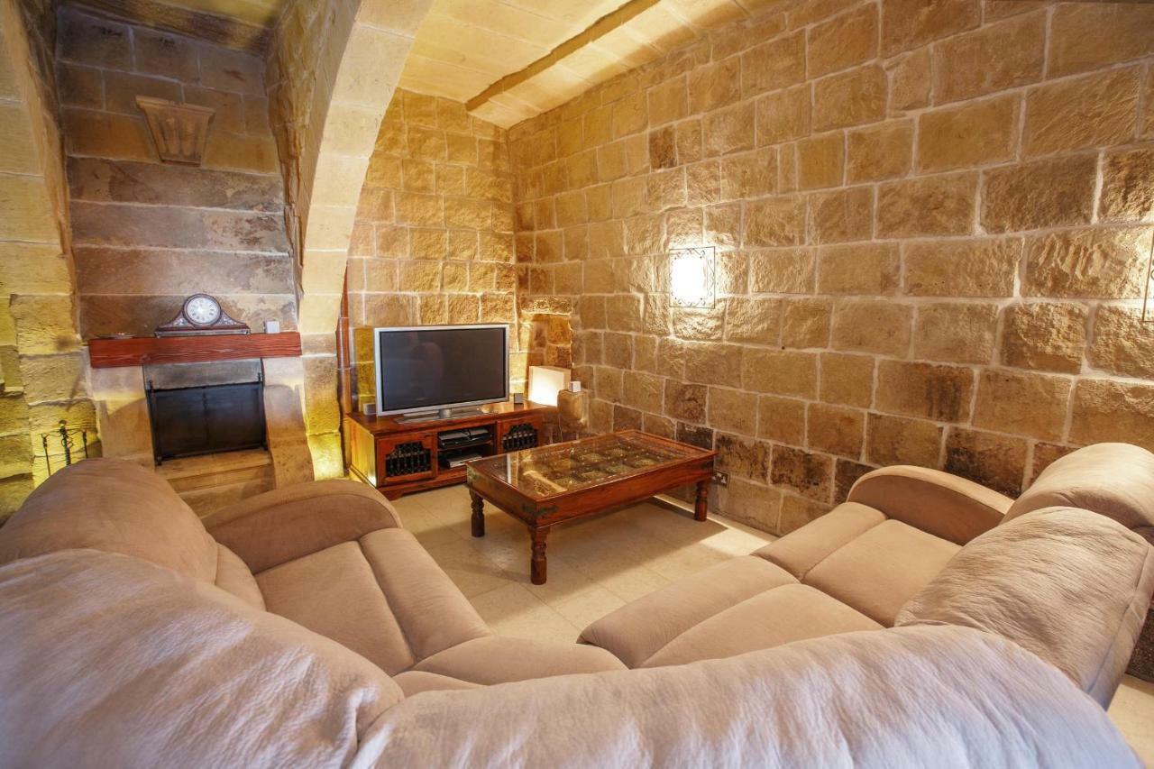 Il-Veduta Holiday Farmhouse With Sunny Private Pool In Island Of Gozo Għarb Exterior foto