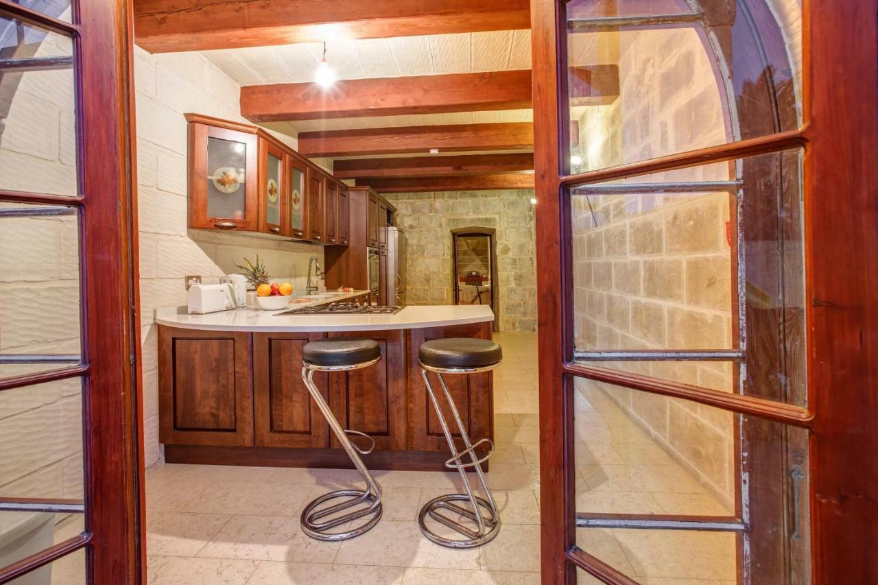 Il-Veduta Holiday Farmhouse With Sunny Private Pool In Island Of Gozo Għarb Exterior foto